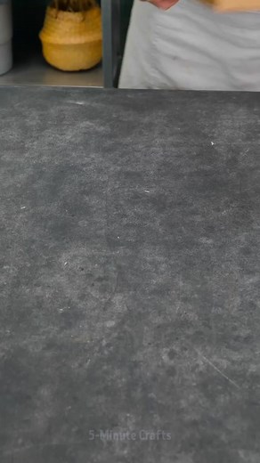 395K views · 1.2K reactions | Stunning transformation of a broken frame #diy #repair #crafts | 5-Minute Crafts Men | Facebook