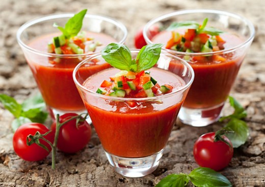 Gazpacho (mit Thermomix-Option)