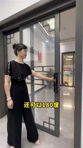 Indoor space-saving sliding doors