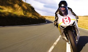 Filmkritik zu «TT3D: Closer to the Edge» (2011) ‒ Need for Speed