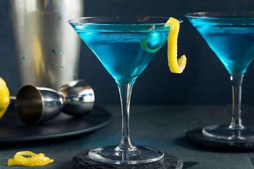 Vibrant Bluebird Cocktail Recipe: The Drink of Happiness | LoveToKnow