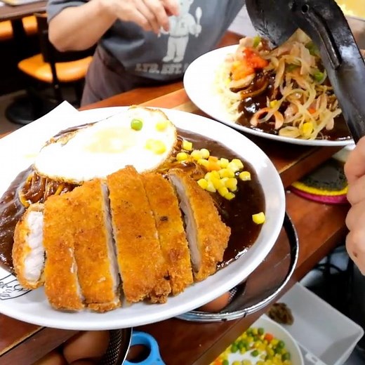 Japan's famous pasta dish, "Ankake Spaghetti"