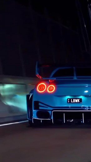 Customize Your Phone with GTR Gang Live Wallpaper