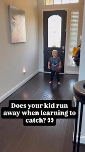 Teaching kids how to catch ⚾ Step by step! We start with underhand tosses using the @korebaseball , catching barehanded, then overhand throws, still barehanded. Next, CT uses his glove near the waist, and finally he catches like a pro! Perfect progression to build confidence, hand-eye coordination, and proper form 🧢 #YouthBaseball #BaseballTraining #CatchingDrills #BaseballSkills #LittleLeague #BaseballTips #BaseballLife #BaseballPractice #LearnToCatch #BaseballForKids #BaseballMom | Kristy Tat