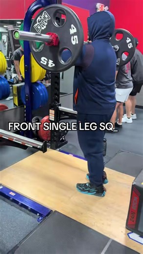 SINGLE LEG FRONT SQUATS #fyp #nfl #fitness