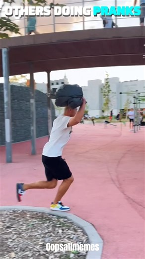 Others doing Pranks Vs This Man💀 #viral #trending #shorts #fyp #trollface #skulledit #prank