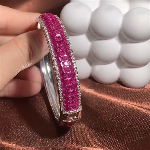 Sayabling 22ctw Invisible Setting Princess Cut Ruby Bangle Bracelet