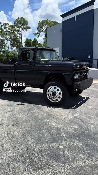 This 1961 Chevy C60 Custom Live Auction ends tomorrow at 3:30 PM! Don’t miss out on this Cummins Turbo Diesel swapped rig! #bidr #bidrauctions #chevy #chevrolet #bubbatruck🌾