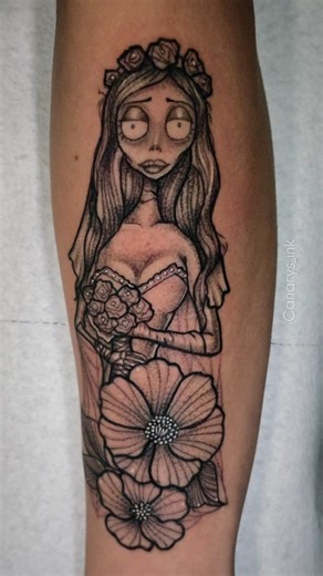 For those who love the dark, the tender, and the eternal. 🖤 Corpse Bride in Black & Gray with stippling style. Para quienes aman lo oscuro, lo tierno y lo eterno. 🖤 La Novia Cadáver en Black & Gray con puntillismo de arrastre. #CorpseBride #BlackAndGray #3rl #StipplingTattoo #TattooLovers #ArtThatConnects #lanoviacadaver | Miau Tattoo - Canary's Ink.
