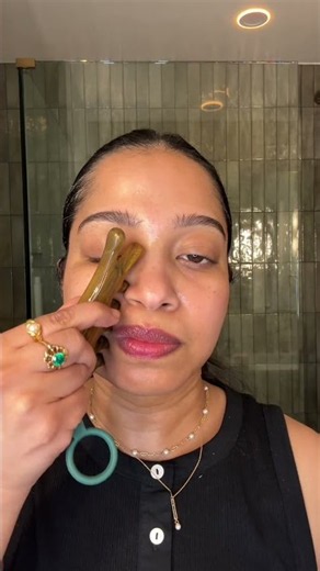5 Minute Gua Sha Routine for a Depuffed Face | QRx Labs
