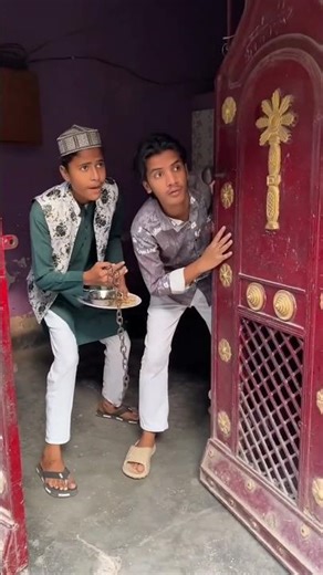 Building Wooden Log Cabin in Forest 🎄🎈| Survival House Step by Step "9 #shorts #facts