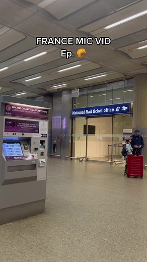 Exploring Paris with Friends | Meeting Lionel Messi 🇫🇷⚽