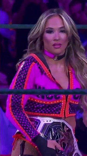 This is how La Catalina, Lola Vice, and Bayley arrive at the Night of the Greats! 💥