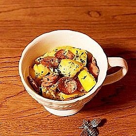 丸ズッキーニとフランクフルトの炒め物 レシピ・作り方 | クラシル