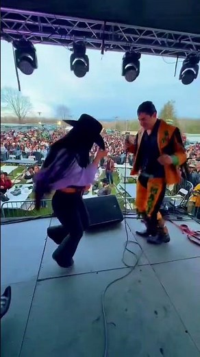 La Original Banda Maguey La Estrella De Los Bailes | El Alacrán | Baile 2024