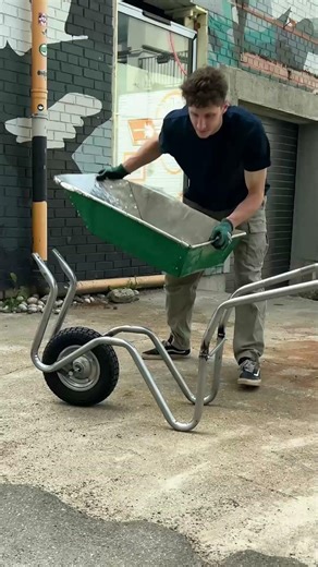 Impressive DIY Wheelbarrow