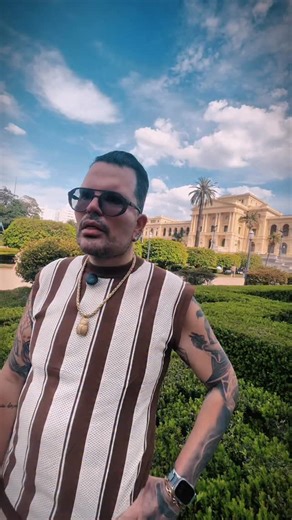 💃 Hoje o Baba fala sobre Pomba Gira Lalu. 💃 No vídeo de hoje, o Baba Ricardo D’Oxum comenta sobre a força, a elegância e o fundamento de Pomba Gira Lalu, uma entidade que trabalha com verdade, coragem e movimento. Nada de romantizar ou mistificar: Lalu é caminho, decisão e postura. 👉 Pomba Gira não é bagunça, é energia alinhada. 👉 Quem trabalha com Lalu aprende a se posicionar. 👉 Ela abre porta, mas também fecha o que não serve. Assista até o final e entenda quem é Lalu e o que realmente re