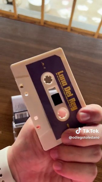 Lana Del Rey Cassette Tape Collection & Walkman Experience