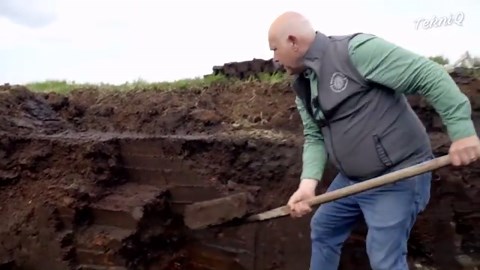 Inside Massive Irish Bog Harvesting Tons of “Mud Coal” for Fuel.
