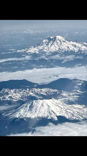 Volcanoes of the Cascade Range