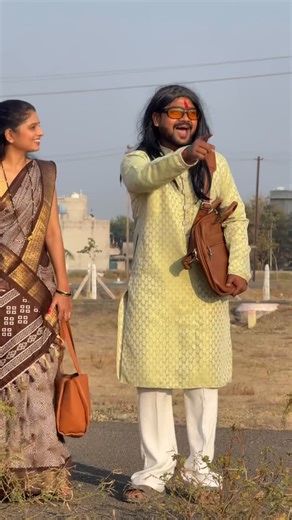 Viraj Avchite on Instagram: "प्रॉपर्टी गुरु 🙏🏼😎 #instagram #comedy #explore #trending #reelsinstagram"