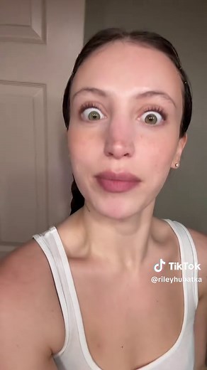 How to Cool Down a Pink Lipstick Tone Quickly