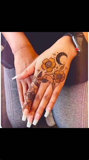 Simple Back Hand Mehndi Design 🔥#BackHandMehndi 🤚 #MinimalMehndi 🌿 #TrendingDesign🔥 #BeautifulMehndi