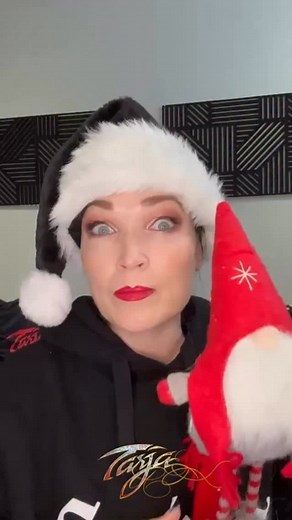 🎄✨ The Spirit of Christmas 2025 ✨🎄 The magic and incomparable voice of Tarja Turunen return to Germany for a new edition of her cherished Christmas tour. An emotional journey filled with beauty, grace, and the timeless spirit of Christmas. 📍 Confirmed dates: 06.12 – Markneukirchen, Musikhall 07.12 – Regensburg, Marina Forum 08.12 – Magdeburg, Factory 10.12 – Hamburg, Markthalle 11.12 – Berlin, Astra Kulturhaus 12.12 – Dresden, Lukaskirche 🎶 Presented by Orkus! 🎫 Tickets and M&G available th