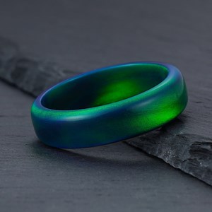 Green & Blue Opal Ring, Northern Lights Ring, Iridescent Ring, Mens Wedding Ring, Womens Wedding Band, Anniversary Ring, Statement Ring, 6mm - Etsy