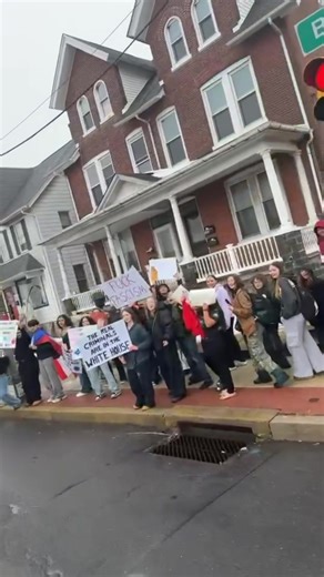 Innovative Approaches to Local Ice Protests