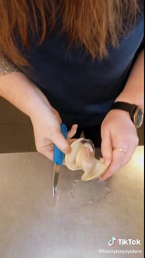 How to Easily Shuck a Cherry Stone Clam | Step-by-Step Guide