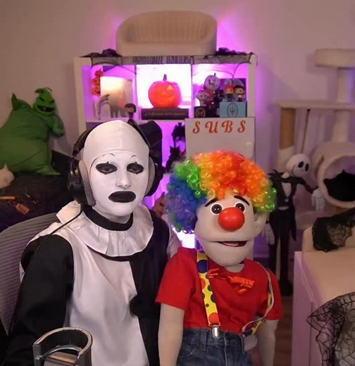 How You Like That🕺🏻💃🏻during our cosplay stream as Art the Clown and Gosh as Clown Boy🤡 Catch Gosh LIVE on my improv ventriloquism streams🎤🎶🫶 | CaptainJen_E