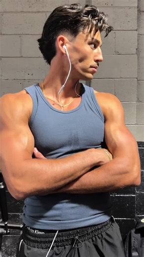 Top Tank Tops for Gym Style