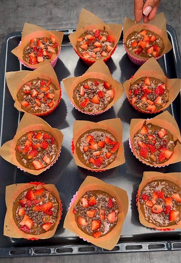 Chocolate Strawberry Muffins: Easy Recipe with Bananas