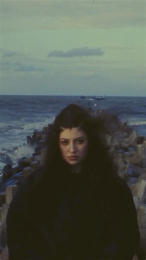 ‎LELLA للّا‎ on Instagram‎: "“25” music video out now! كل حاجة عايزة اقولها موجودة في الاغنية دي Shot on FILM. Director/DP @Lamba.films Creative/Co-director @_amrfayek 2nd DP @Mostafamedhat Production @Weekender.films Producer @Yassinelbadawi Location Manager @Jrhussienn_ Post Producer @mison_elamin Editor @Bytaher Colorist @Youssefeldera Styled by @lellafadda + @sammkhaled Designer @marcelino_wasiely Make-up @mariaurad Hairstylist @Sohila Mongy Camera tec: Romany Murad FILM LAB CINEMA CITY EGYP