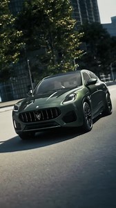 Haz del Grecale tu lienzo con los intensos matices del Verde Royale. Un SUV contemporáneo, dinámico e irresistiblemente italiano. Cada trayecto, una experiencia extraordinaria. #Maserati #Grecalemaserati #grecale | Maserati Guatemala