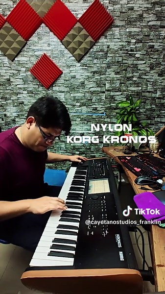 Kronos God of War: Musical Exploration with Korg Keyboard
