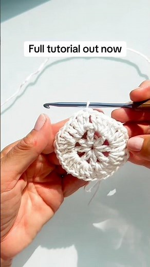 Easy Summer Crochet Cuff Tutorial | Compass Rose Cuff