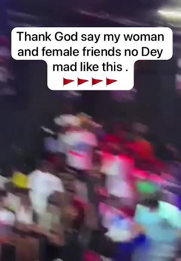 Why on earth will a woman be dancing like this ..red flag 🚩🚩🚩