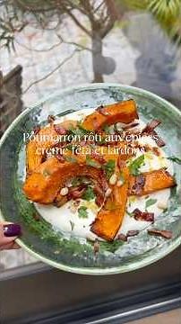 Potimarron, rôti aux épices, crème, fêta, lardons