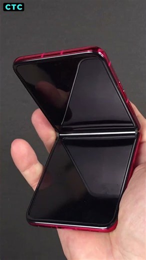 Motorola Razr 50 Ultra Is ADDICTIVE 👀