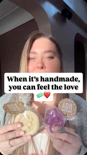 Emily Hatala-Mercado on Instagram: "I received the CUTEST handmade soaps from @leoocarmona ‘s momma and I’m seriously obsessed 🧼💖 They smell amazing, look adorable, and were made with so much love. Big shoutout to Mama Carmona for creating these and to Leo for sending them to me 🫶🏼 They’re only $5 each (literally can’t beat that). If you want some of your own, message Leo and he’ll help you out ✨ #handmadesoap #supportsmallbusiness #shopsmall #selfcarefinds #affordableselfcare #handmadewithl
