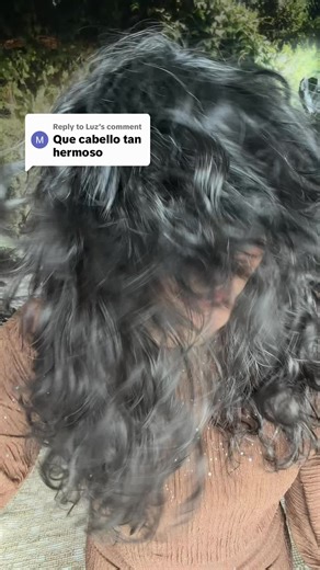 Maria Isabel on Instagram: "Este es el shampoo colombiano que he estado usando desde diciembre y hasta hoy sigue siendo mi favorito 💙 Es de la marca Luxent y me encanta porque: ✨ Deja el cabello suave ✨ Mantiene el platinado perfecto ✨ No apaga el color ✨ El tono se ve limpio, bonito y parejito Lo he probado de verdad, no es moda. Hasta ahora, es el que mejor color me ha dejado. Les dejo: 🔗 El enlace https://luxent.com.co/collections/color-ya 📲 El WhatsApp para que puedan preguntar y revisar