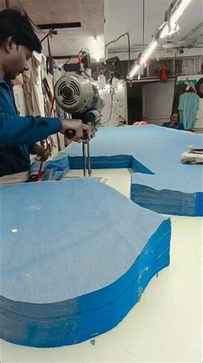 Kurta sleeve cutting machine step by step ✂️ factory cutting machine 💪#viralvideo #kamleshdhamal