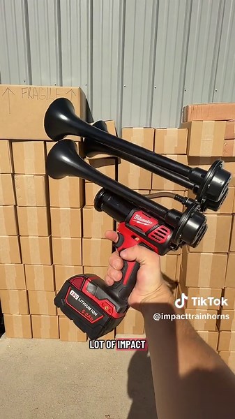 Exploring the Impact Train Horn: A Sound Experience