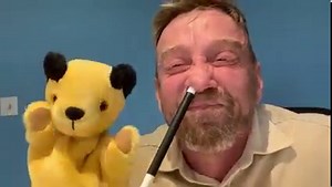 Sooty's Magic Show is coming to Barking! Sooty, Sweep, Soo and Richard Cadell will be at The Broadway Theatre on the 10th April with special guests Michael Jordan and Fantasie de la Nuit. There will also be a chance to meet Richard and Sooty after the show! Book now: https://bit.ly/3tijjtn | The Sooty Show