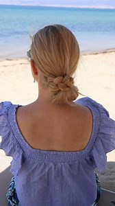 291K views · 1.2K reactions | How to Make an Easy Bun in 1 Minute | Another Day Another Braid | Facebook