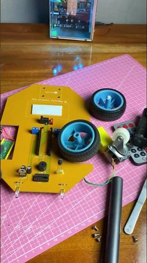 Raspberry Pi Pico IR Control Car Disassembly #raspberrypi #srituhobby ‪@sritu_hobby‬