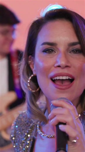 Multiband- Hot Stuff / Venus / Bad Girls / Gimme Gimme ( Cover)