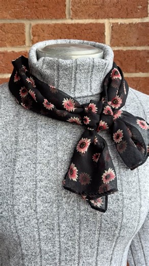 How to tie a beautiful knot for your scarf | how to tie a long scarf | square knot #scarf